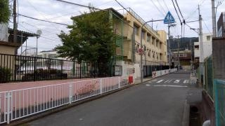 枚岡西小学校