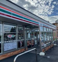セブンイレブン　那覇銘苅3丁目店