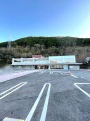 高梁市立成羽図書館