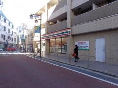 セブンイレブン　新宿中井駅前店