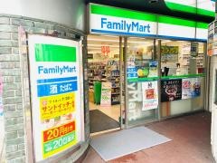 ファミリーマート　湯島駅前店
