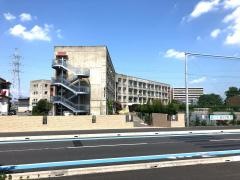 島小学校