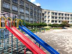島小学校
