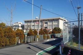 彼方小学校