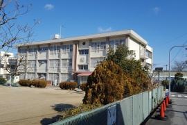 彼方小学校