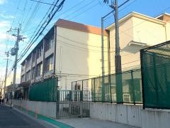 中央小学校