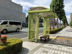 「県総合庁舎」バス停留所