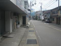 「白鳥本町」バス停留所