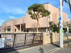 獨協大学図書館