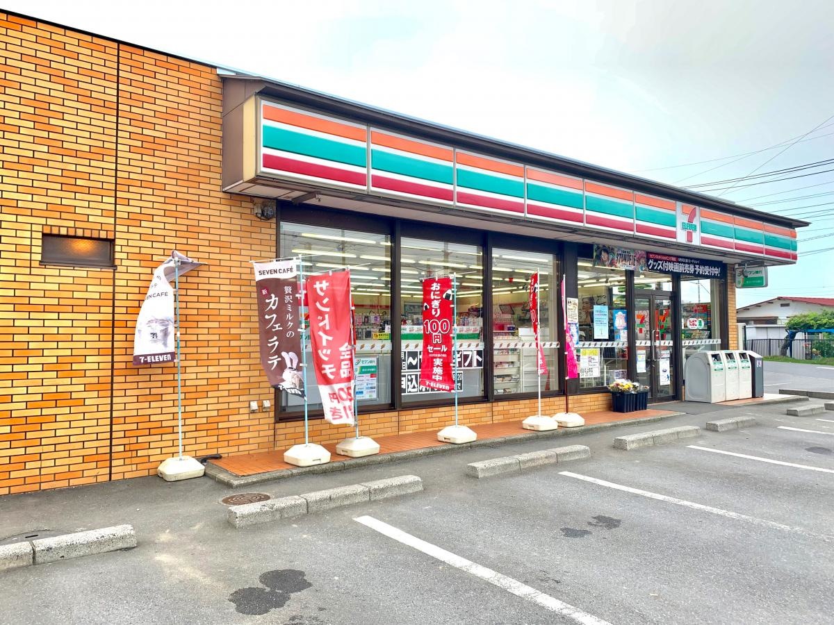 セブンイレブン 川越古谷上東店の店舗外観