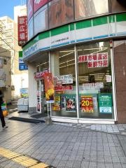 ファミリーマート　よろづや相模大野北口店