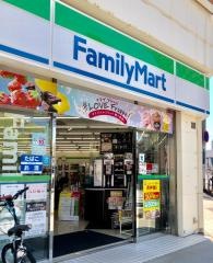 ファミリーマート　ＪＲ鷹取駅前店