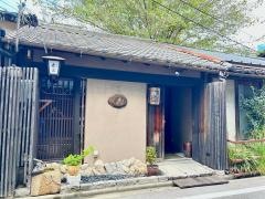 四間道右近