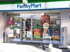ファミリーマート　藤が丘駅前店