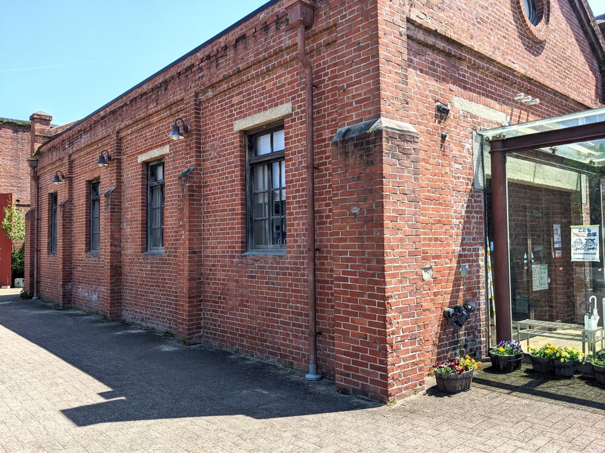 熊取交流センター煉瓦館
