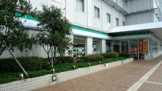 ファミリーマート　りんくうワシントン店