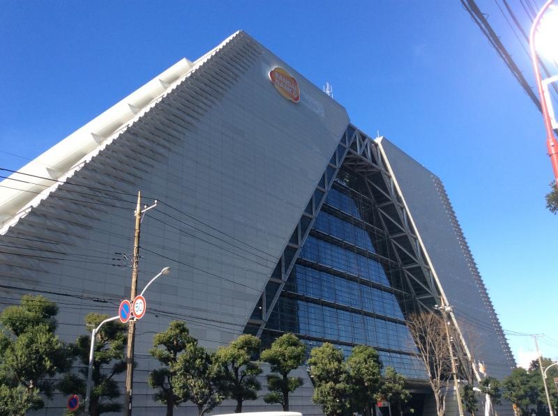 バンダイナムコ