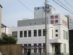 岡地証券株式会社　多治見支店