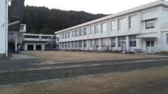 青島小学校
