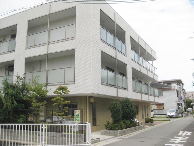 サービス付き高齢者向け住宅ラウレート東園田