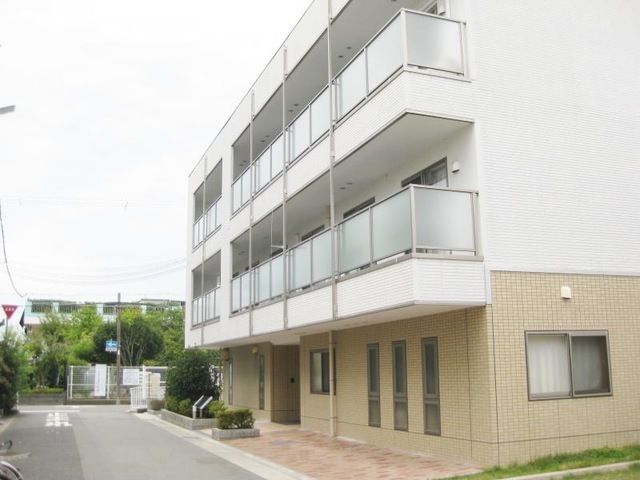 サービス付き高齢者向け住宅ラウレート東園田 施設外観