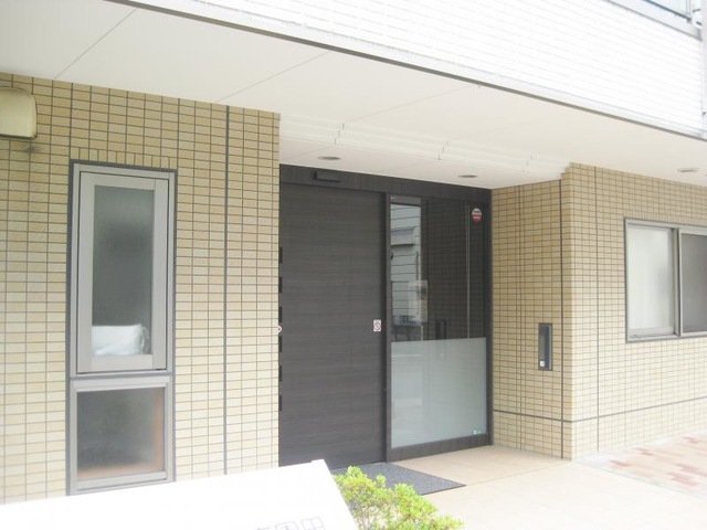 サービス付き高齢者向け住宅ラウレート東園田 施設外観
