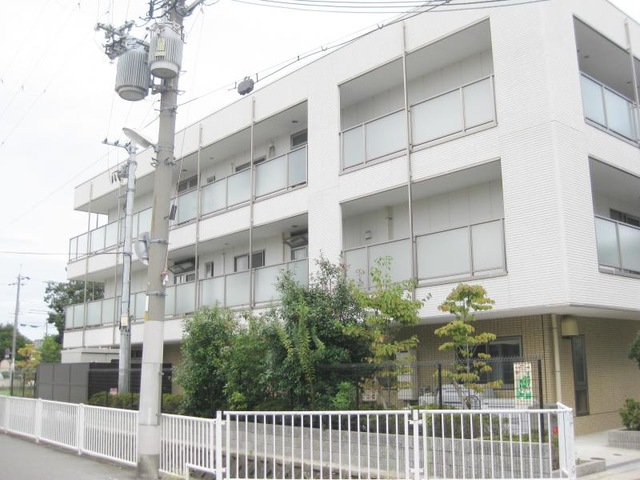 サービス付き高齢者向け住宅ラウレート東園田 施設外観