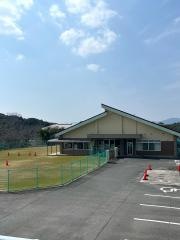 頴田こども園