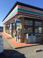 セブンイレブン　河南前谷地店
