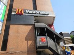 マクドナルド　新松戸駅前店