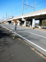 「検見川高校」バス停留所