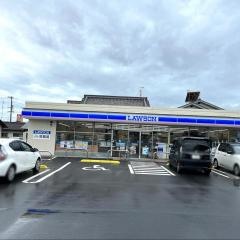 ローソン　福山南手城町三丁目店