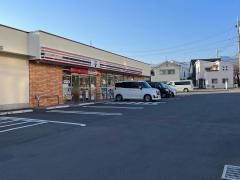 セブンイレブン　秦野堀川店
