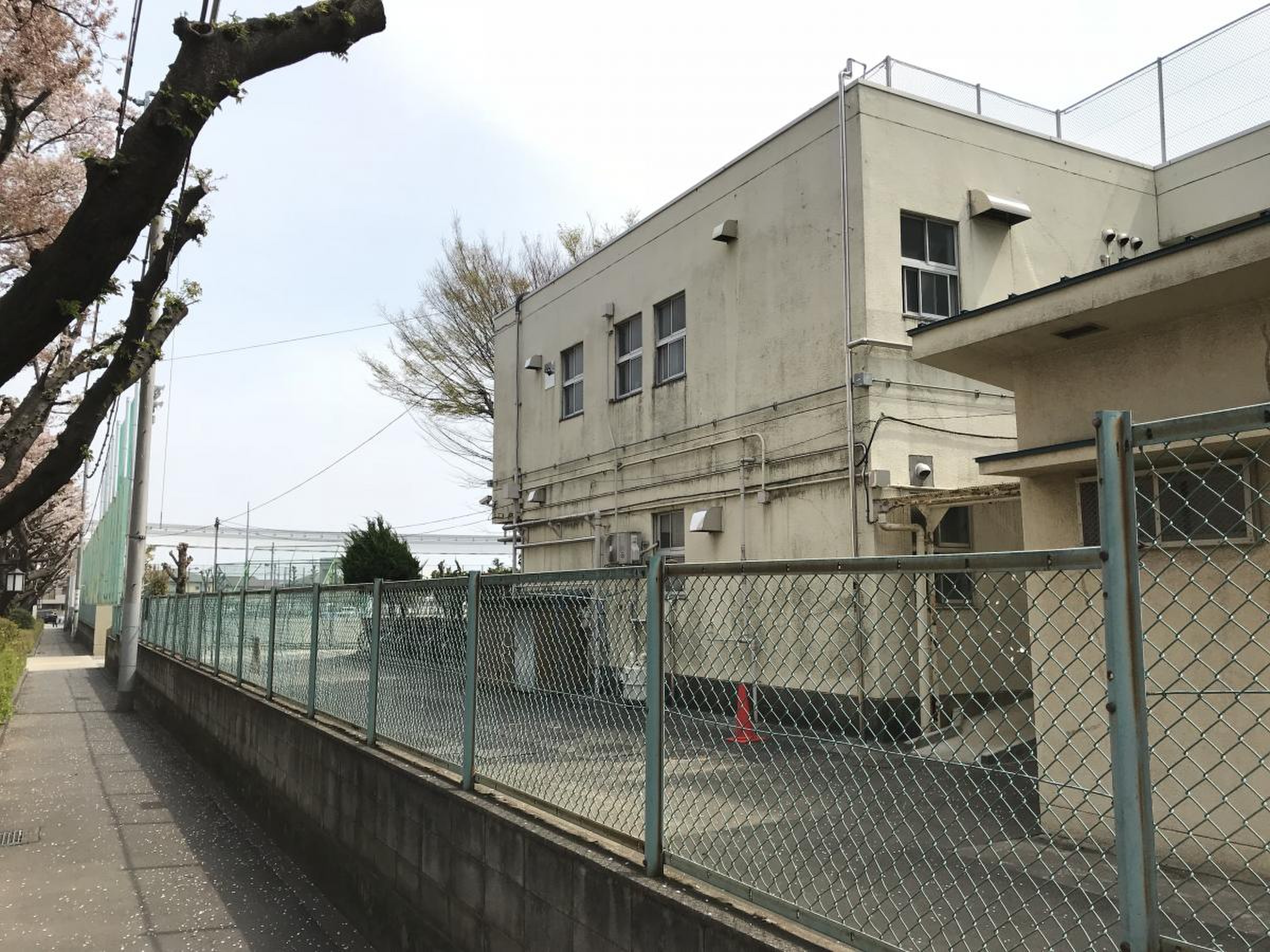立川 市立 立川 第 六 中学校