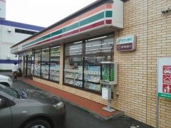 セブンイレブン　藤枝築地店