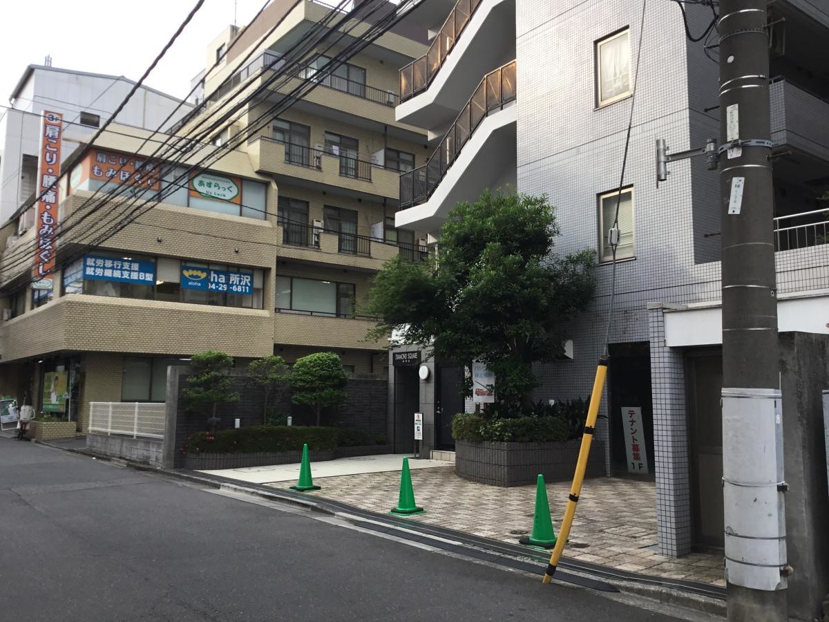 マンションの一室にありますが看板は出ていません。