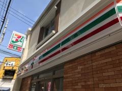 セブンイレブン　福岡大名中央通り店