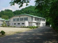 石田小学校