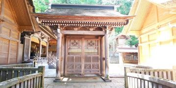 諏訪大社