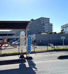 「西堀」バス停留所