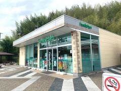 ファミリーマート　大山田ＰＡ上り店