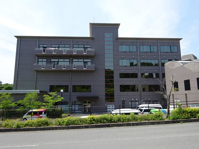 介護老人保健施設　ルポゼまきの 施設外観