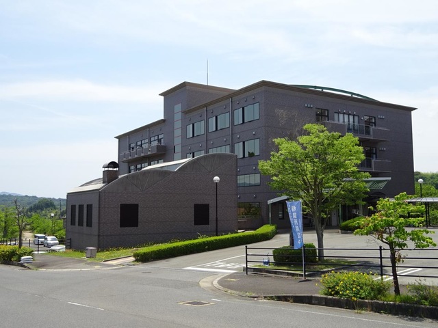介護老人保健施設　ルポゼまきの 施設外観