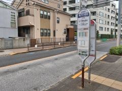 「塚戸小学校」バス停留所