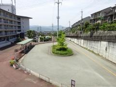 「伏尾台センター」バス停留所