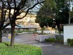 しらゆり園