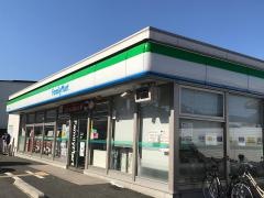ファミリーマート　川口芝高木店