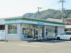ファミリーマート　那智勝浦店
