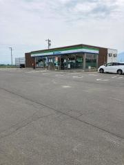 ファミリーマート　鶴田境店