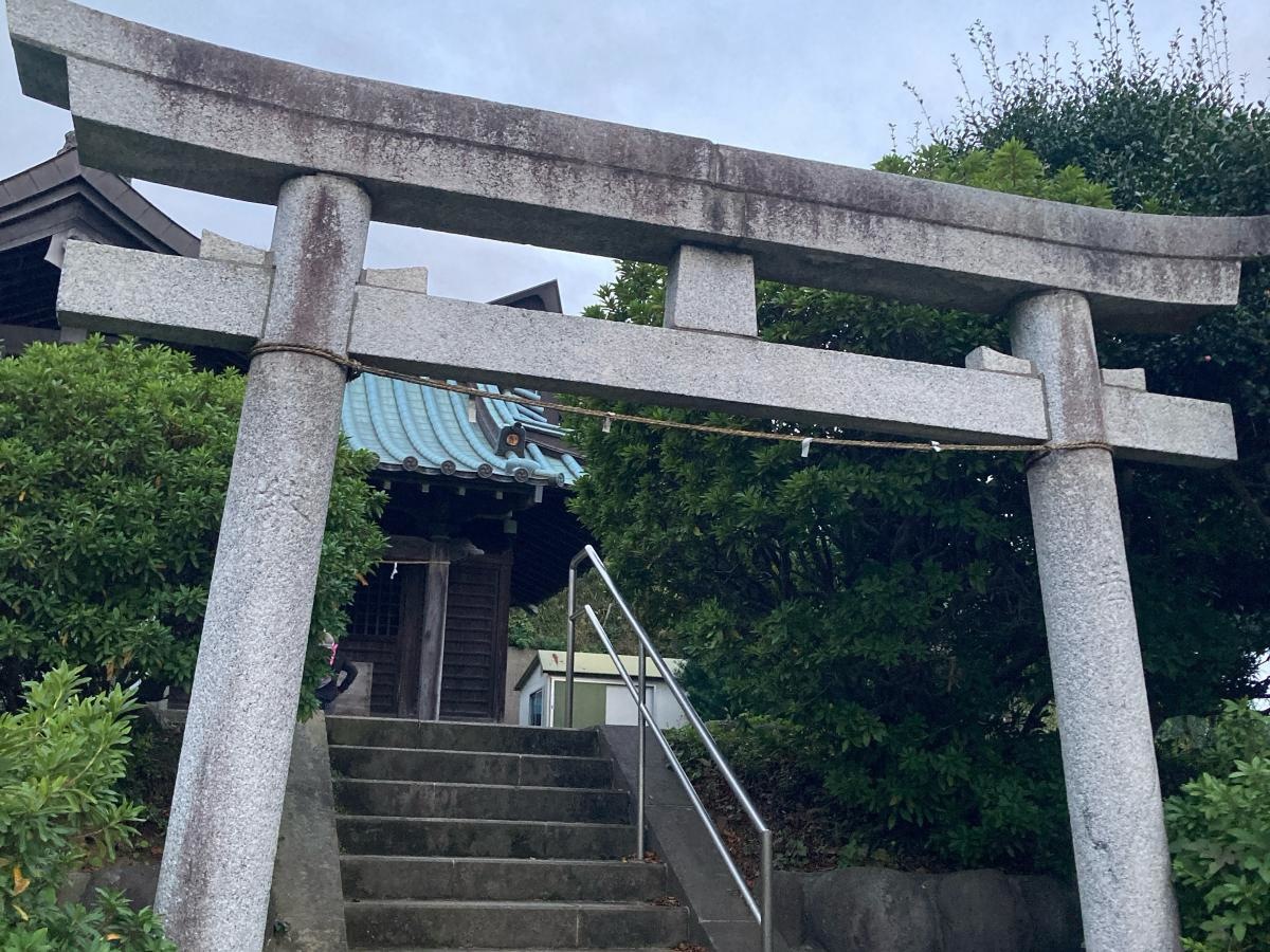 神明神社の施設外観です。
